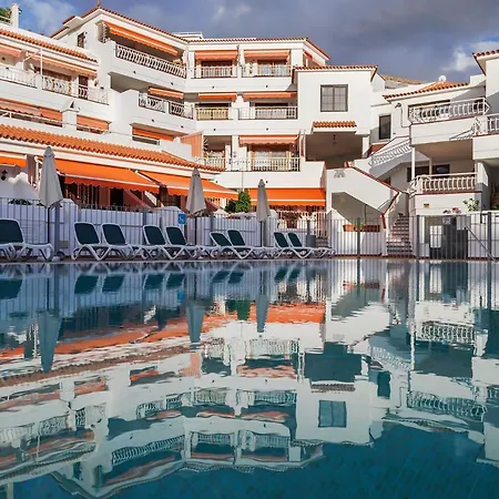 Diamond Roof In Cristianos *